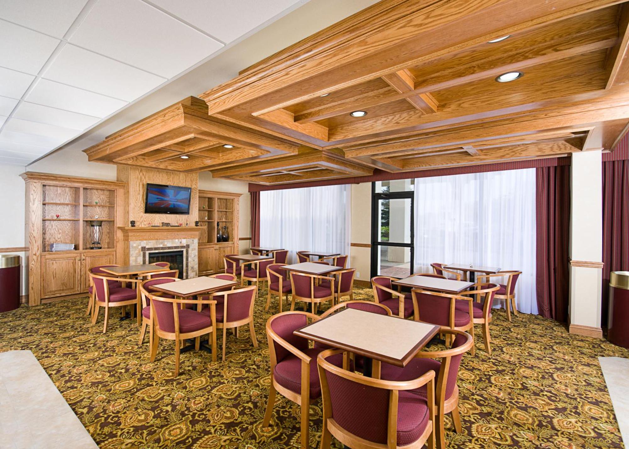 Quality Inn & Suites Saginaw Restoran fotoğraf