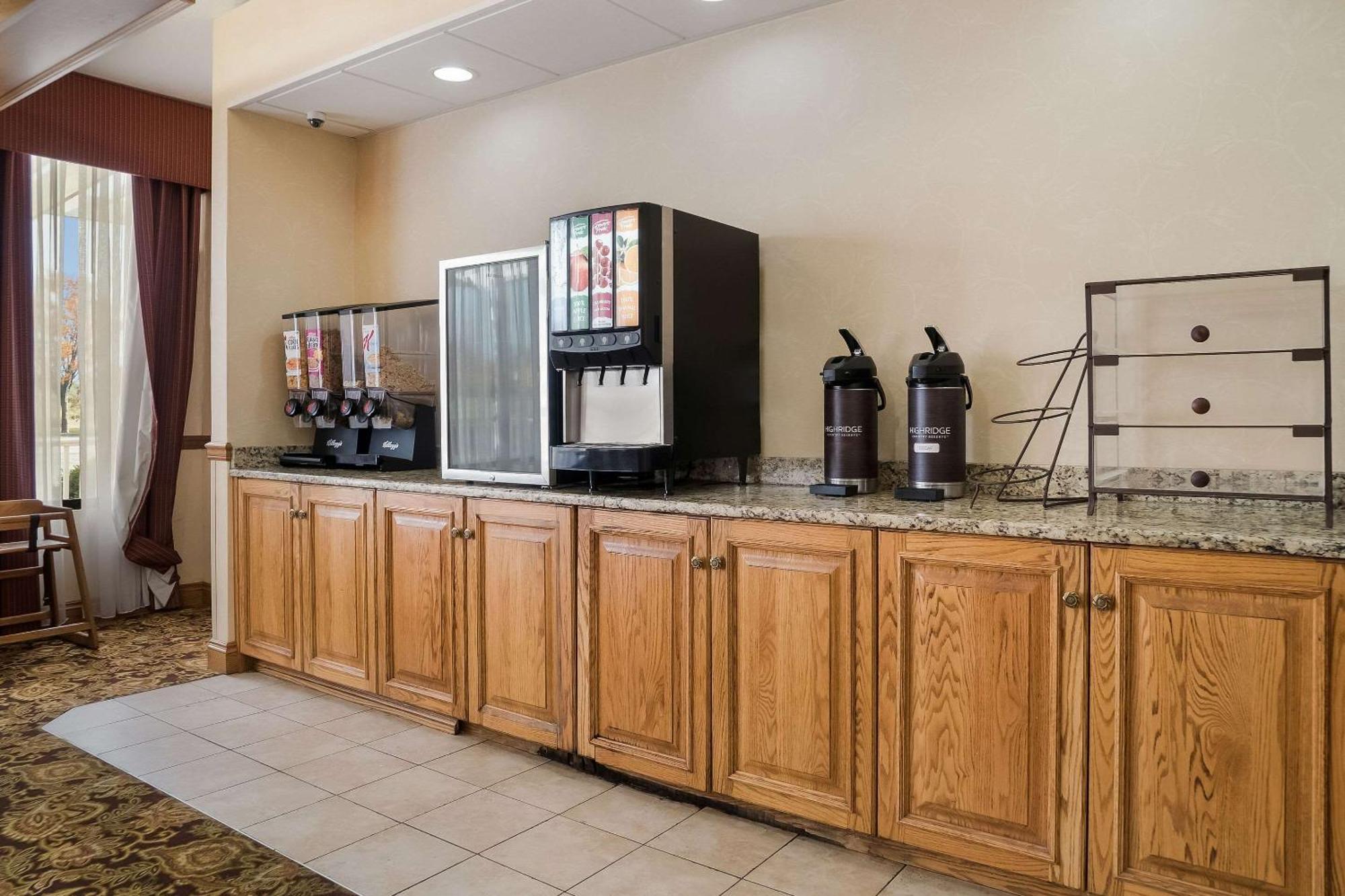 Quality Inn & Suites Saginaw Dış mekan fotoğraf