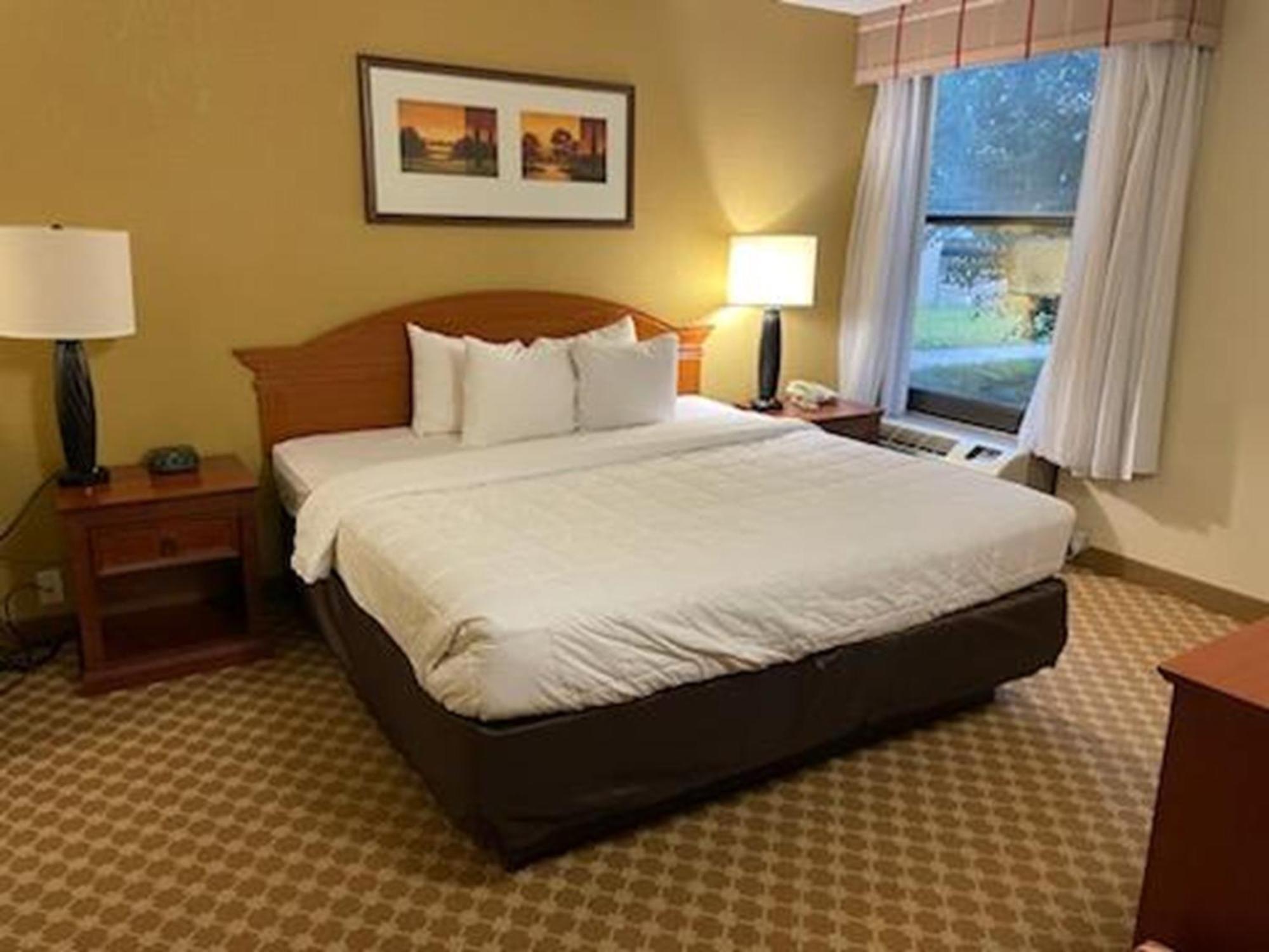 Quality Inn & Suites Saginaw Dış mekan fotoğraf